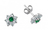 925 Sterling Silver Cluster Studs With A Emerald Centre