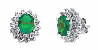 925 Sterling Silver CZ Clawset Studs With A Emerald Stone Centre